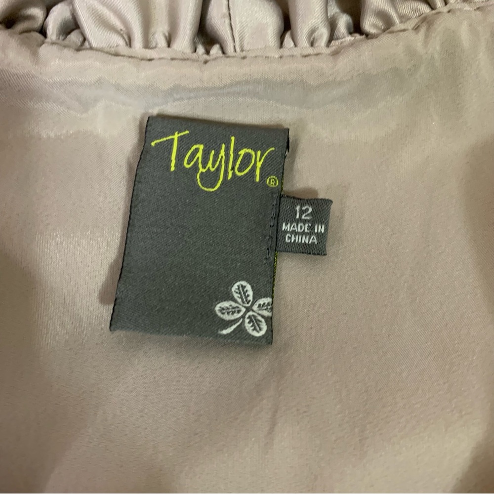 Taylor Gold Shimmer Cocktail Dress - Picture 9 of 10